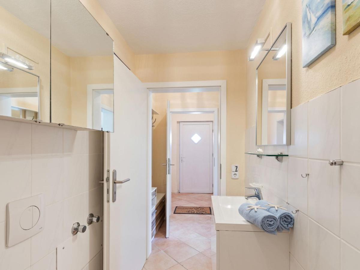 Elegant Apartment With Garden In Gingst Εξωτερικό φωτογραφία